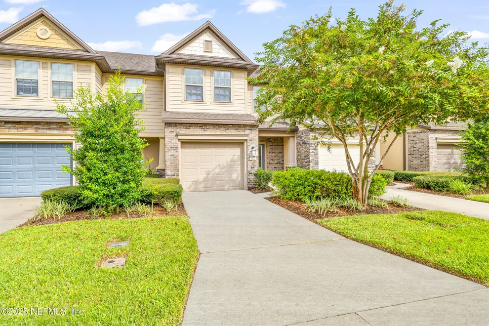 Unit for sale at 7021 BERRYBROOK Drive, Jacksonville, FL 32258