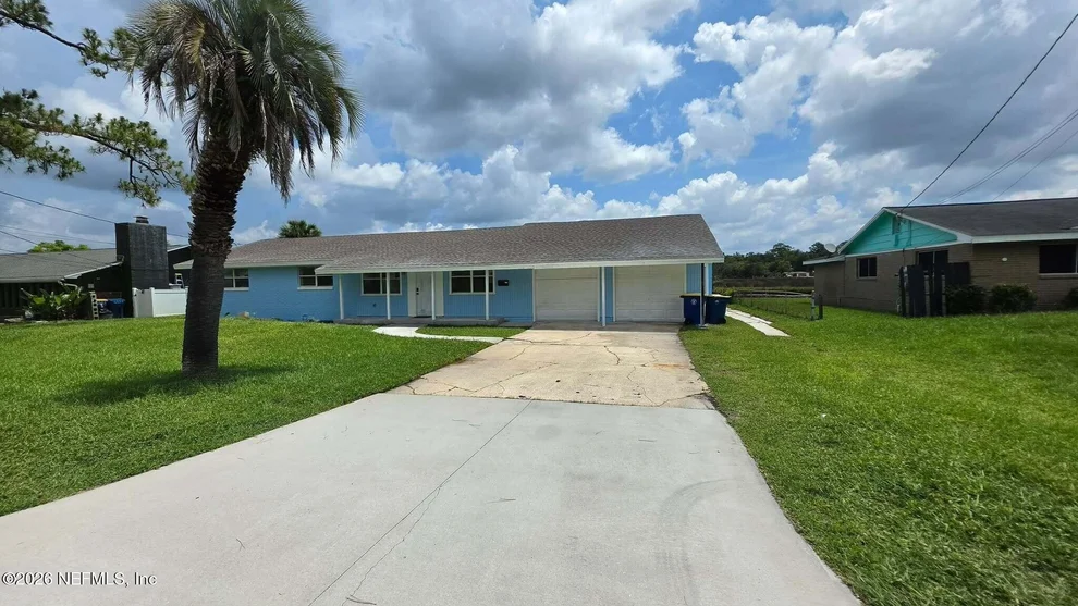 Unit for sale at 2325 RIBAULT SCENIC Drive, Jacksonville, FL 32208