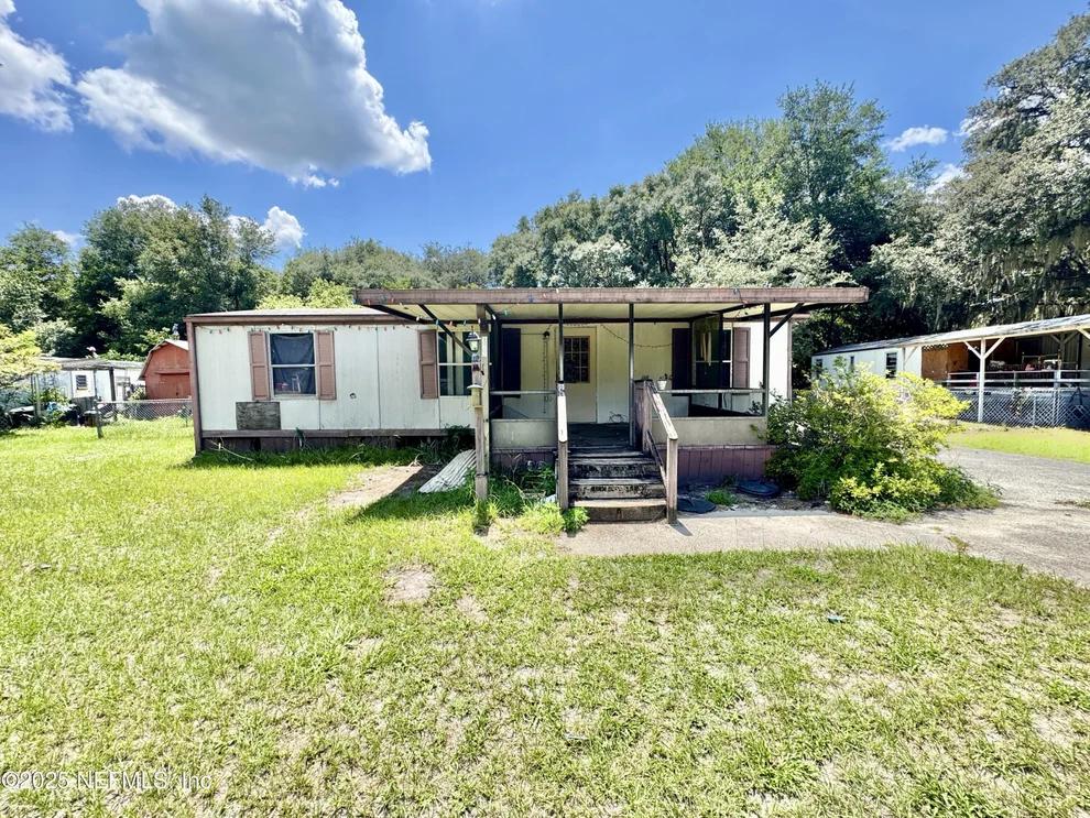 Unit for sale at 133 REAVES Avenue, Interlachen, FL 32148
