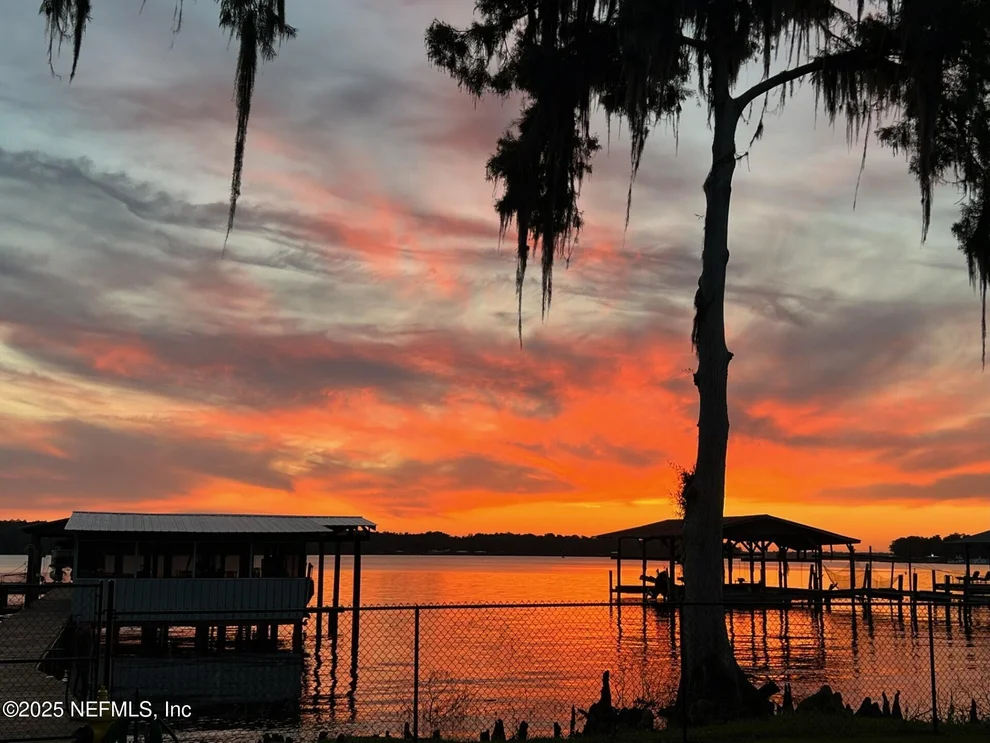 Unit for sale at 113 DRIFTWOOD Lane, Georgetown, FL 32139