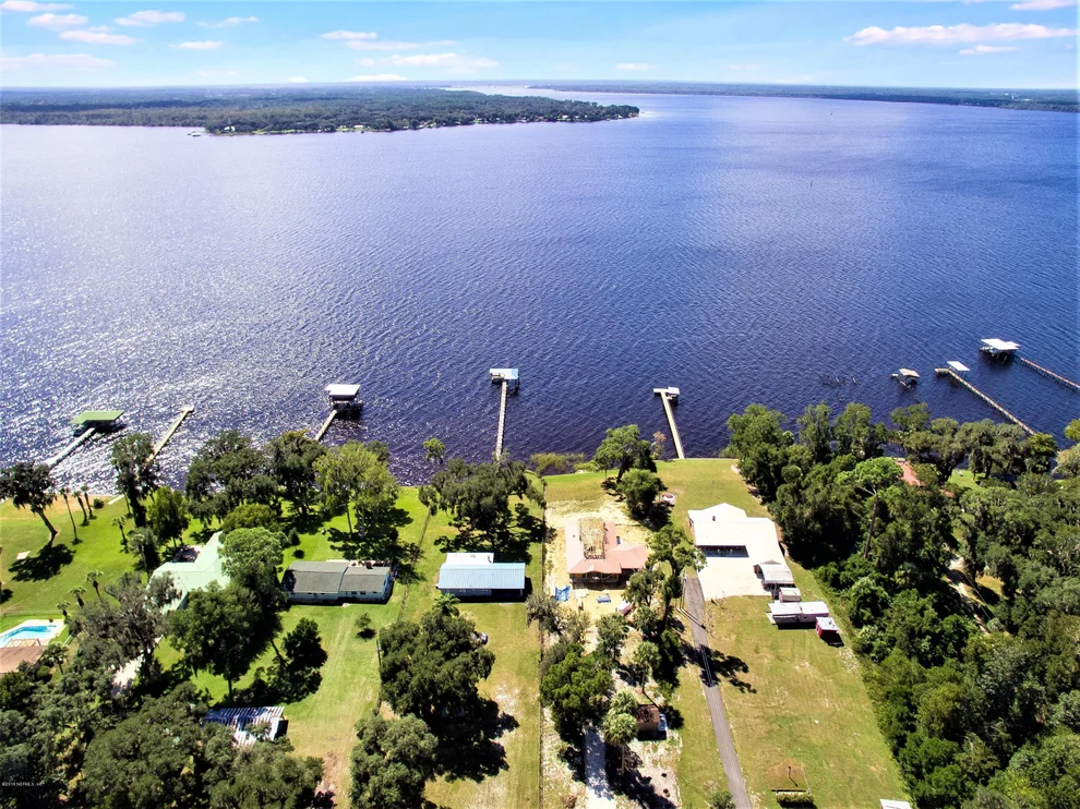 Unit for sale at 263 W RIVER Road, Palatka, FL 32177