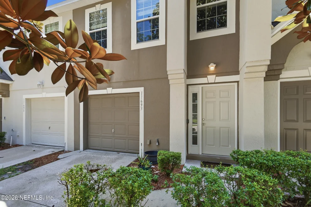 Unit for sale at 11693 HICKORY OAK Drive, Jacksonville, FL 32218