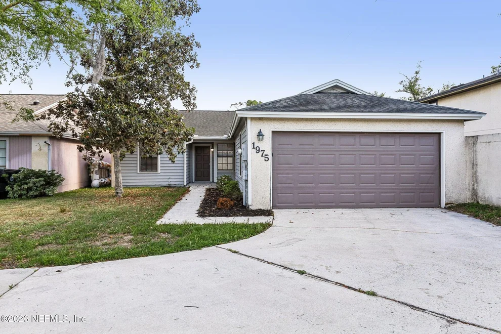 Unit for sale at 1975 BLUEBIRD Run W, Orange Park, FL 32073