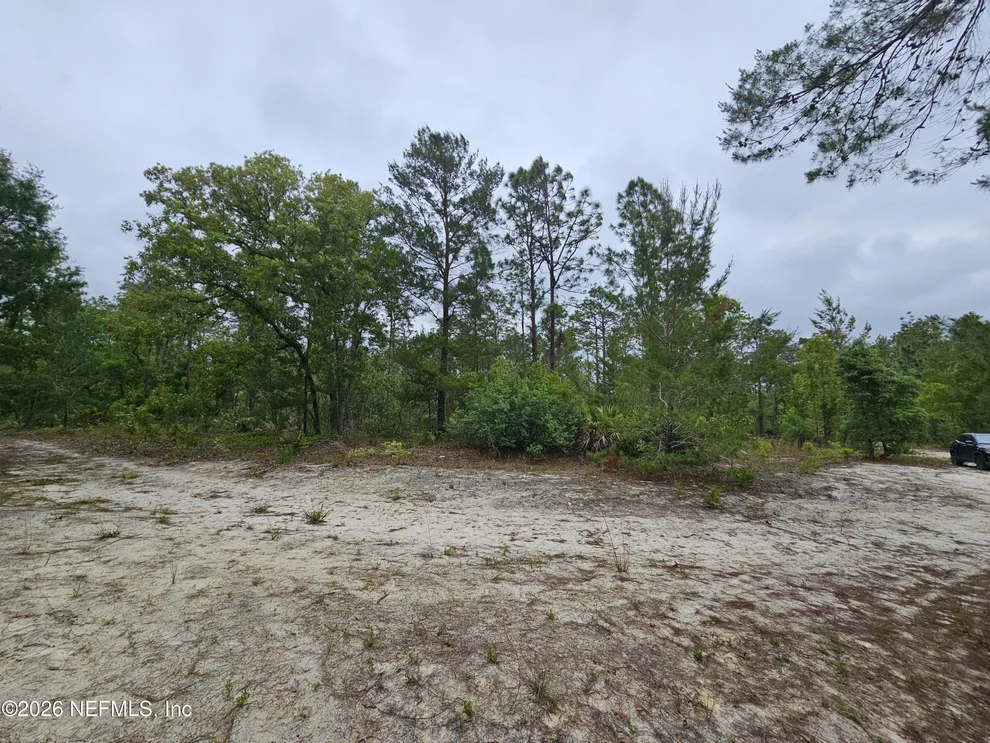 Unit for sale at 248 SADDLEBACK Trail, Palatka, FL 32177