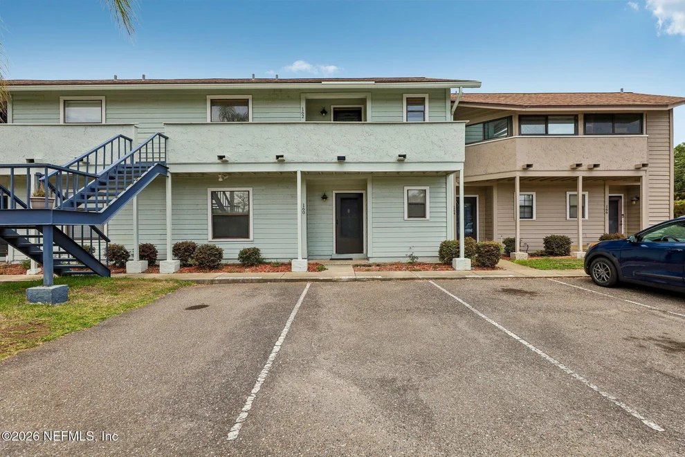 Unit for sale at 162 GOVERNOR Street, Green Cove Springs, FL 32043