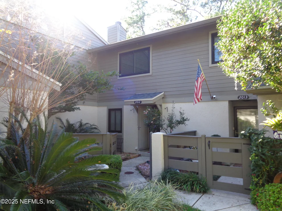 Unit for sale at 7623 BAYMEADOWS Circle, Jacksonville, FL 32256