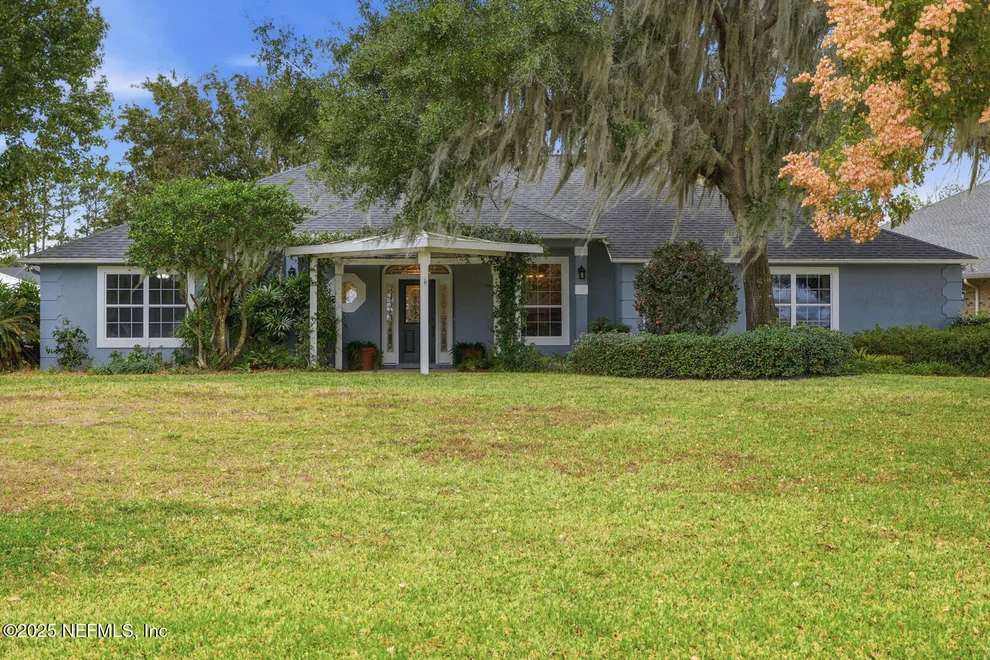 Unit for sale at 241 CRYSTAL COVE Drive, Palatka, FL 32177