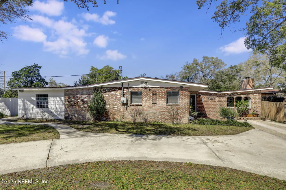 Unit for sale at 2502 COLUMBINE Drive N, Jacksonville, FL 32211