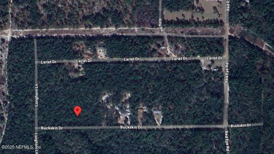 Unit for sale at 122 BUCKSKIN Drive, Florahome, FL 32140