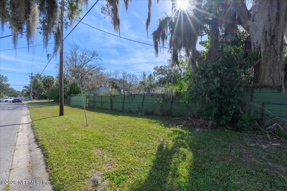 Unit for sale at 00 BRONSON Street, Palatka, FL 32177