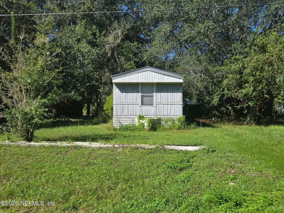 Unit for sale at 251 TARPON Boulevard, Palatka, FL 32177
