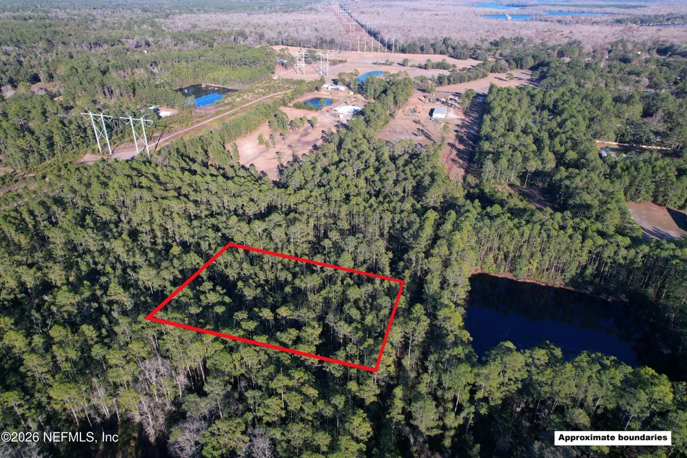 Unit for sale at 102 CONGO Street, Palatka, FL 32177