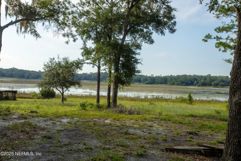Unit for sale at 111 SERENA Circle, Melrose, FL 32666
