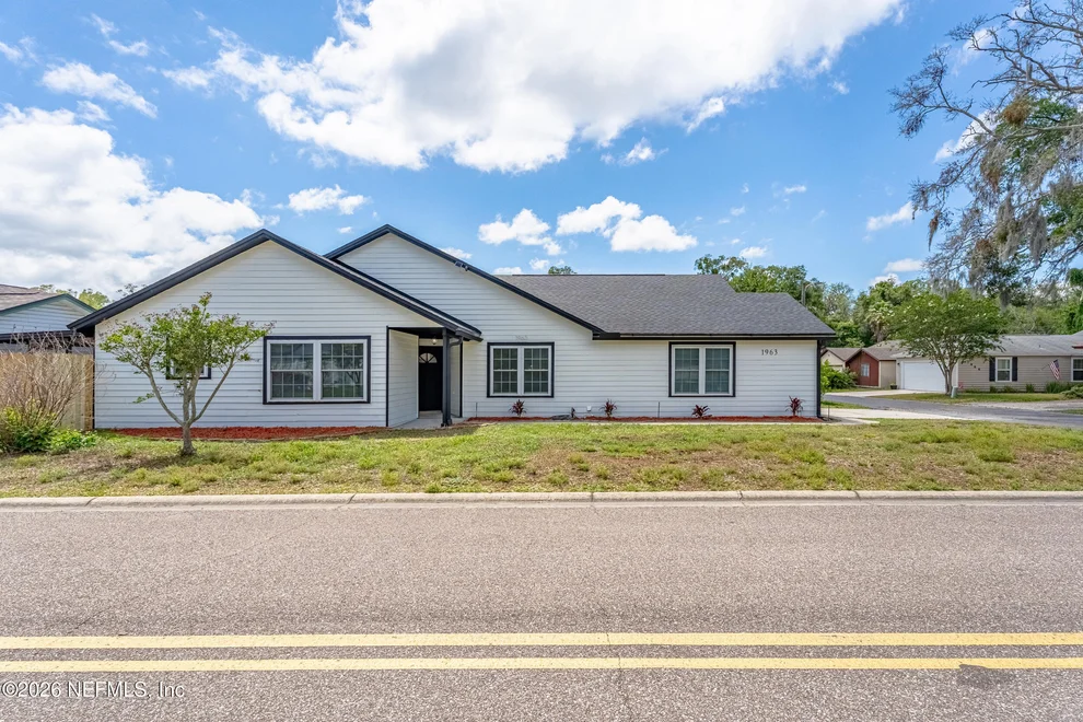 Unit for sale at 1963 ACORN Run W, Orange Park, FL 32073