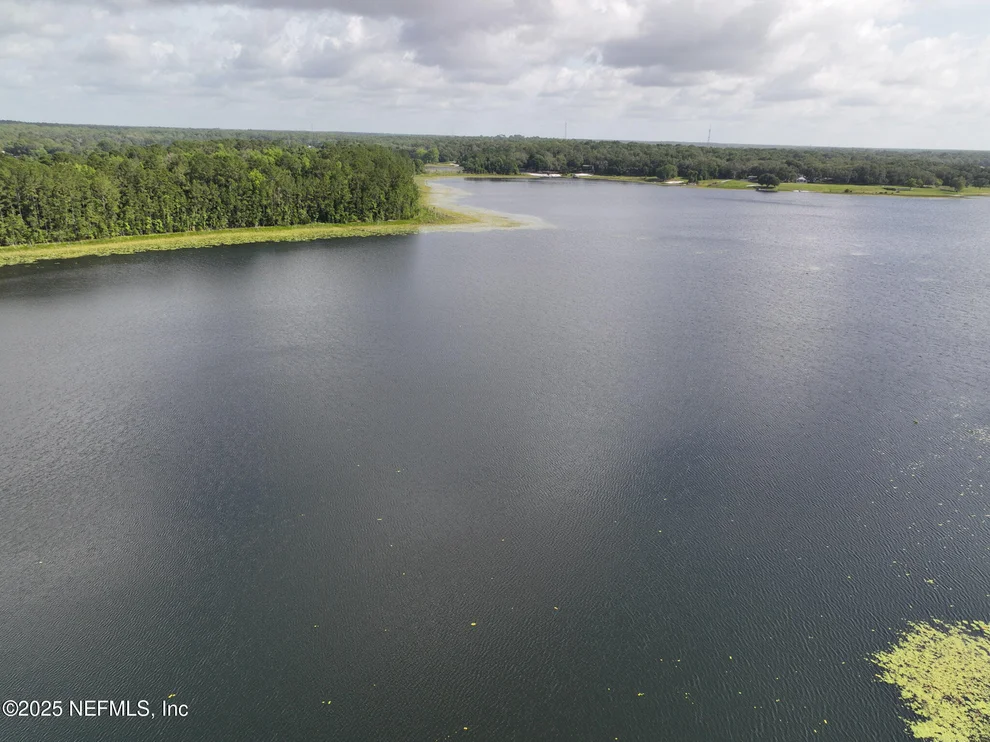 Unit for sale at 8160 ALDERMAN Road, Melrose, FL 32666