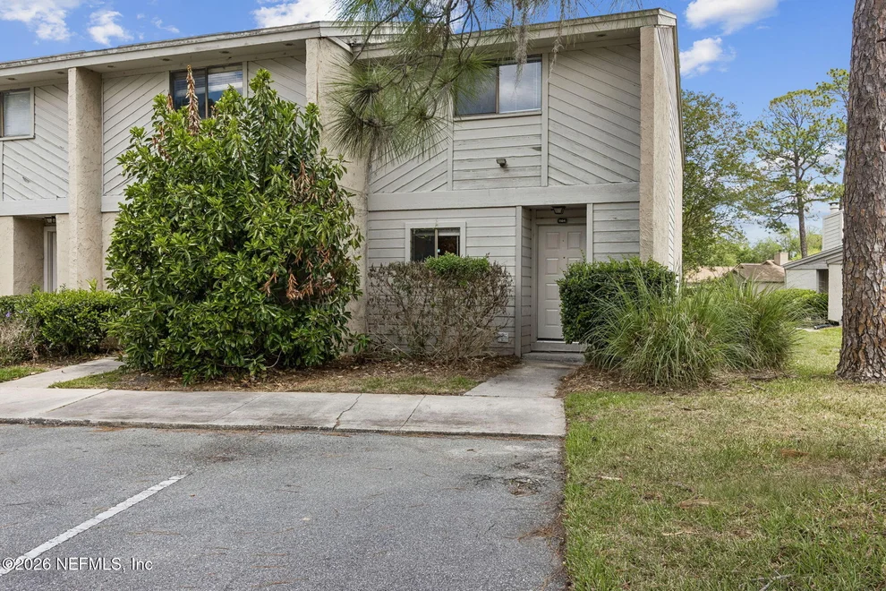 Unit for sale at 3801 CROWN POINT Road, Jacksonville, FL 32257