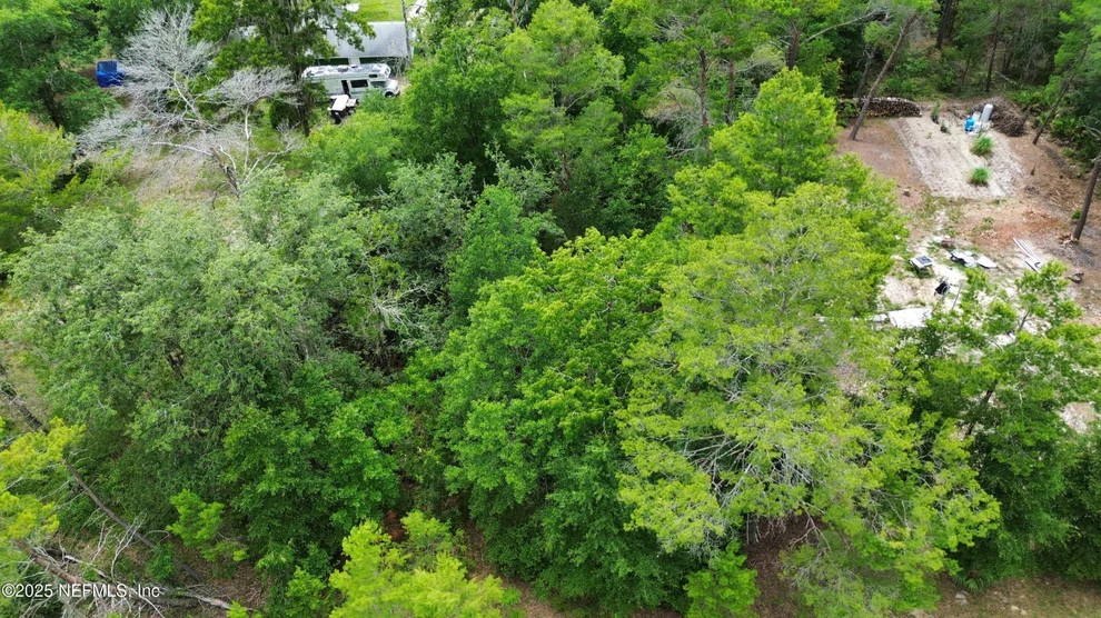 Unit for sale at 127 EAST Drive, Florahome, FL 32140
