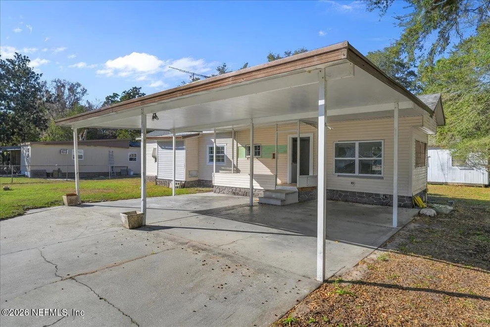 Unit for sale at 118 CHAR Lane, Crescent City, FL 32112
