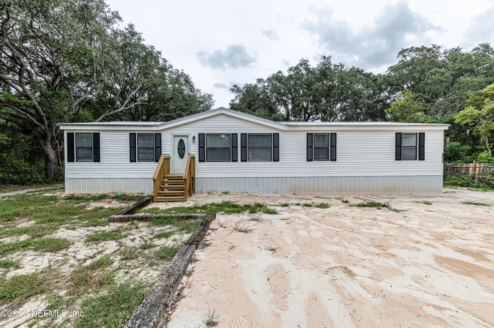 Unit for sale at 8377 STATE ROAD 100, Melrose, FL 32666