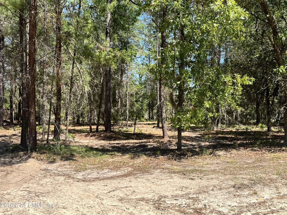 Unit for sale at 219 MAGNOLIA Road, Hawthorne, FL 32640