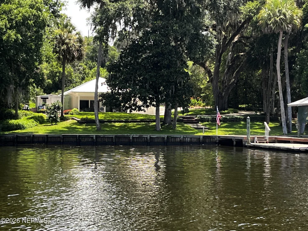 Unit for sale at 325 SARATOGA Drive, Satsuma, FL 32189
