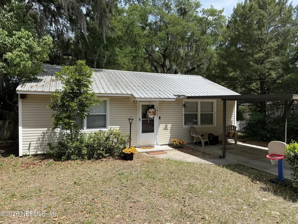 Unit for sale at 1613 CLEVELAND Avenue, Palatka, FL 32177