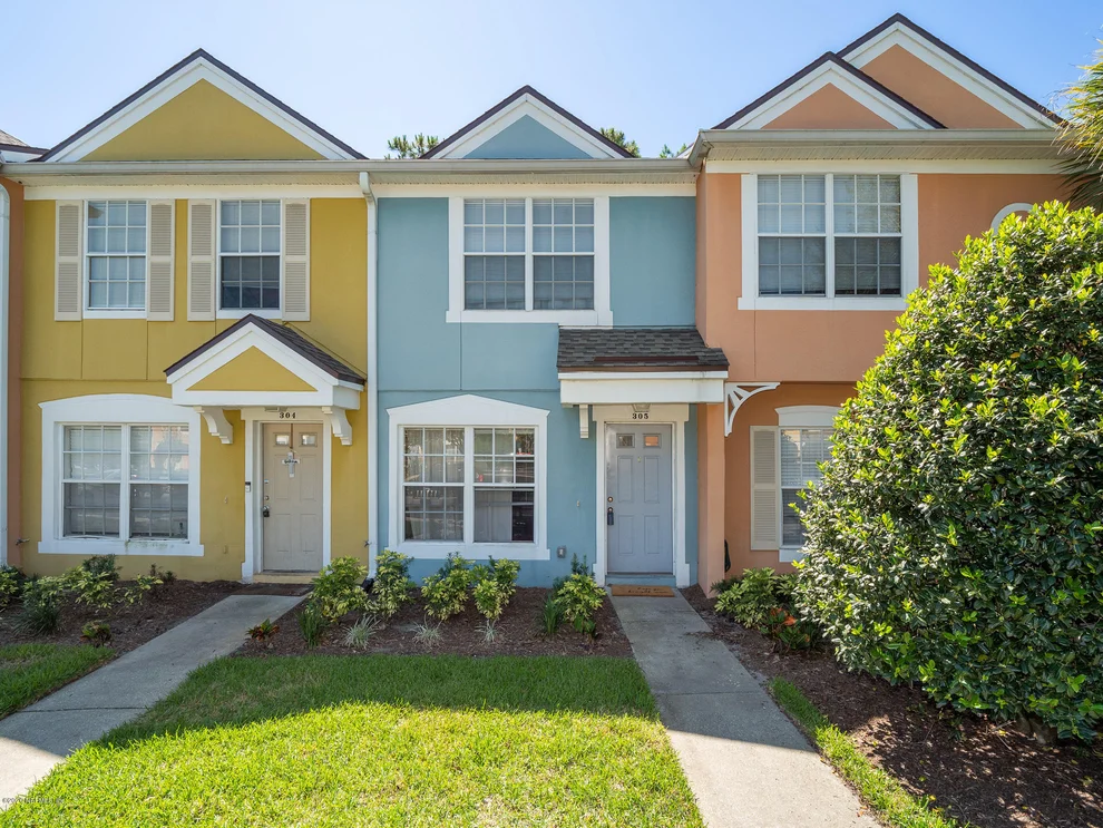 Unit for sale at 12311 KENSINGTON LAKES Drive, Jacksonville, FL 32246