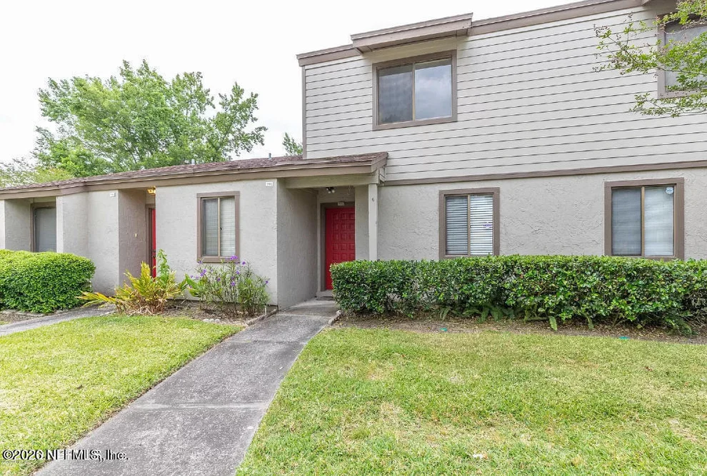 Unit for sale at 8300 PLAZA GATE Lane, Jacksonville, FL 32217