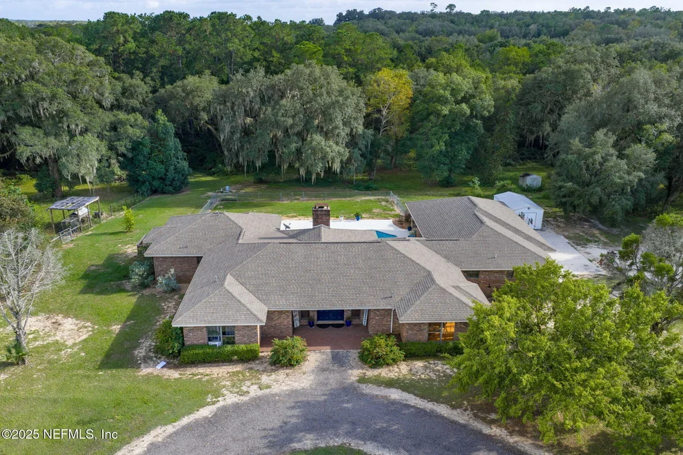 Unit for sale at 105 DAIRY Road, Melrose, FL 32666