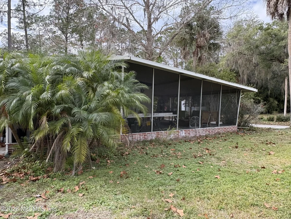 Unit for sale at 101 S GERALDO Road, East Palatka, FL 32131