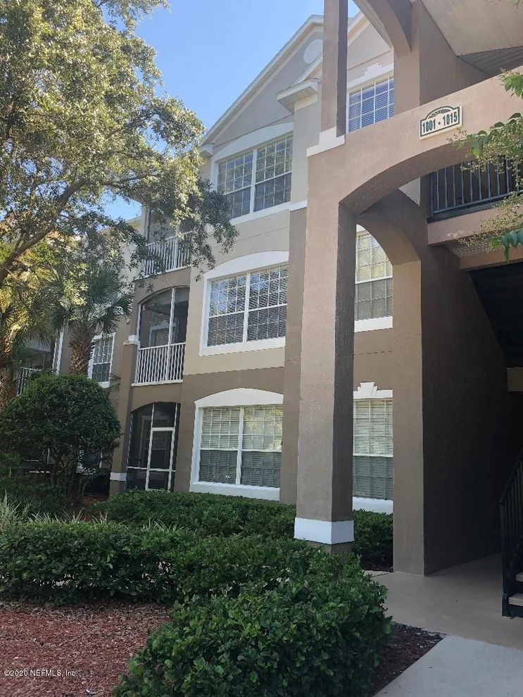 Unit for sale at 10550 BAYMEADOWS Road, Jacksonville, FL 32256