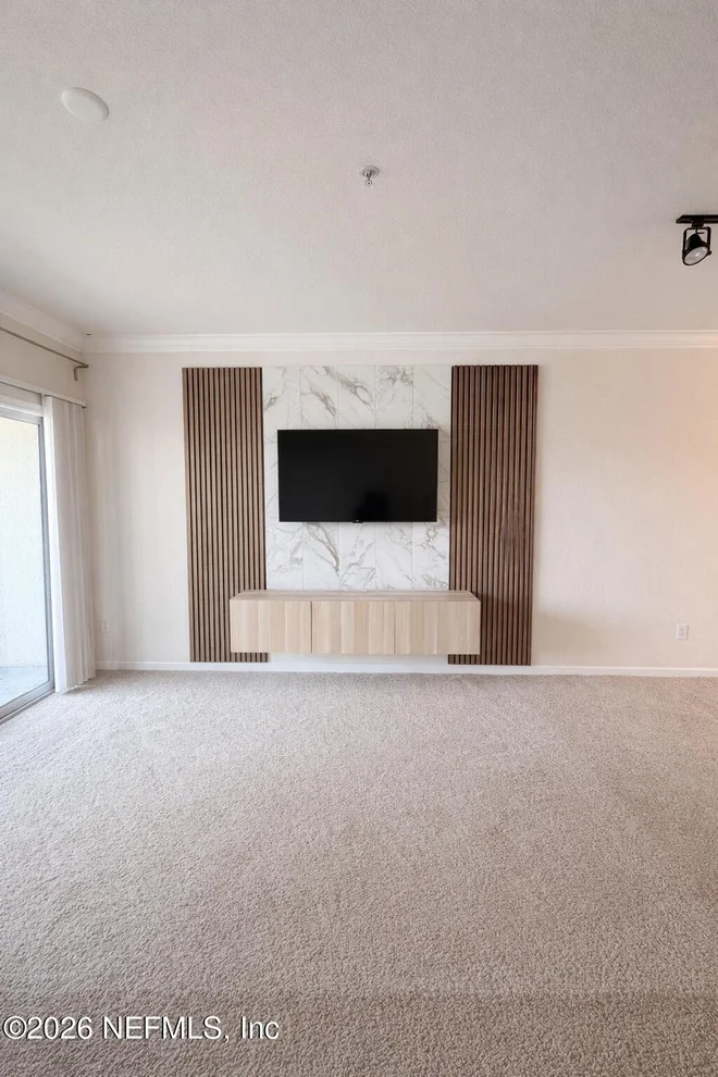 Unit for sale at 8290 GATE Parkway W, Jacksonville, FL 32216