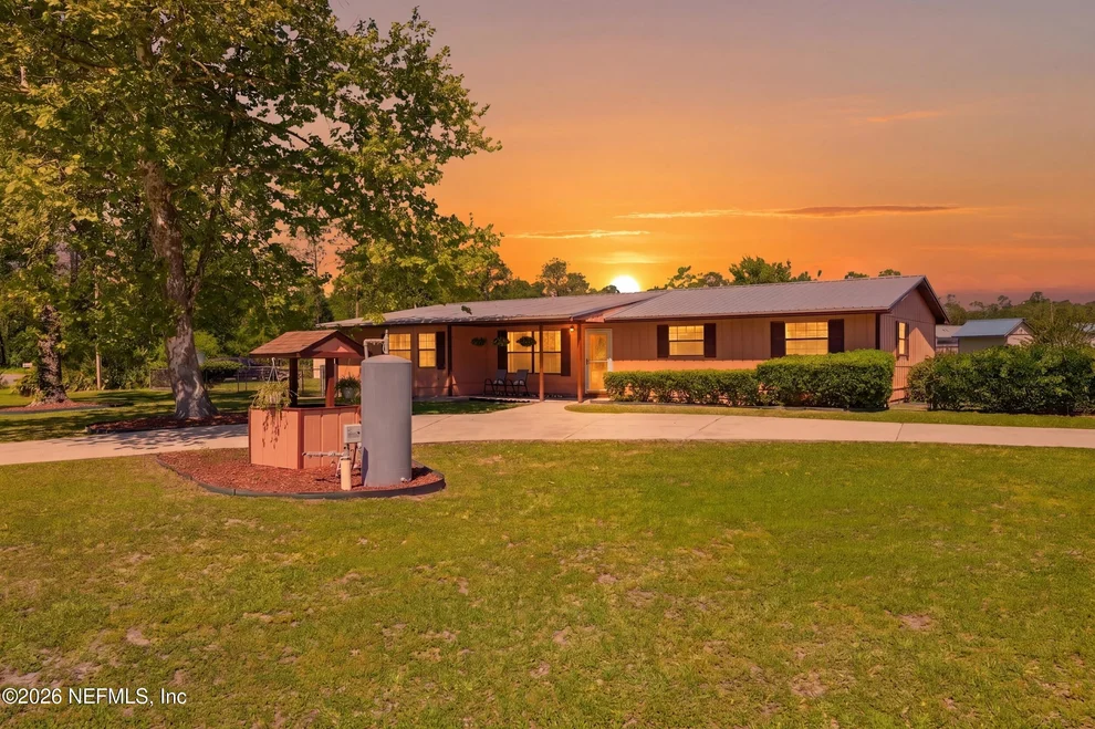 Unit for sale at 113 E RELLIM Drive, Palatka, FL 32177
