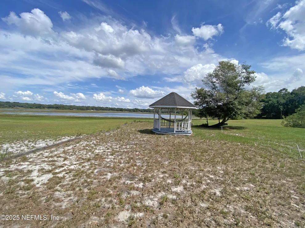 Unit for sale at 148 SWAN LAKE Drive, Melrose, FL 32666