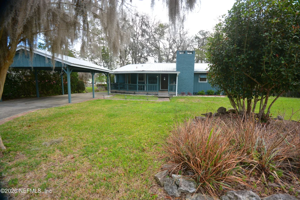 Unit for sale at 176 LAKE Drive, Florahome, FL 32140