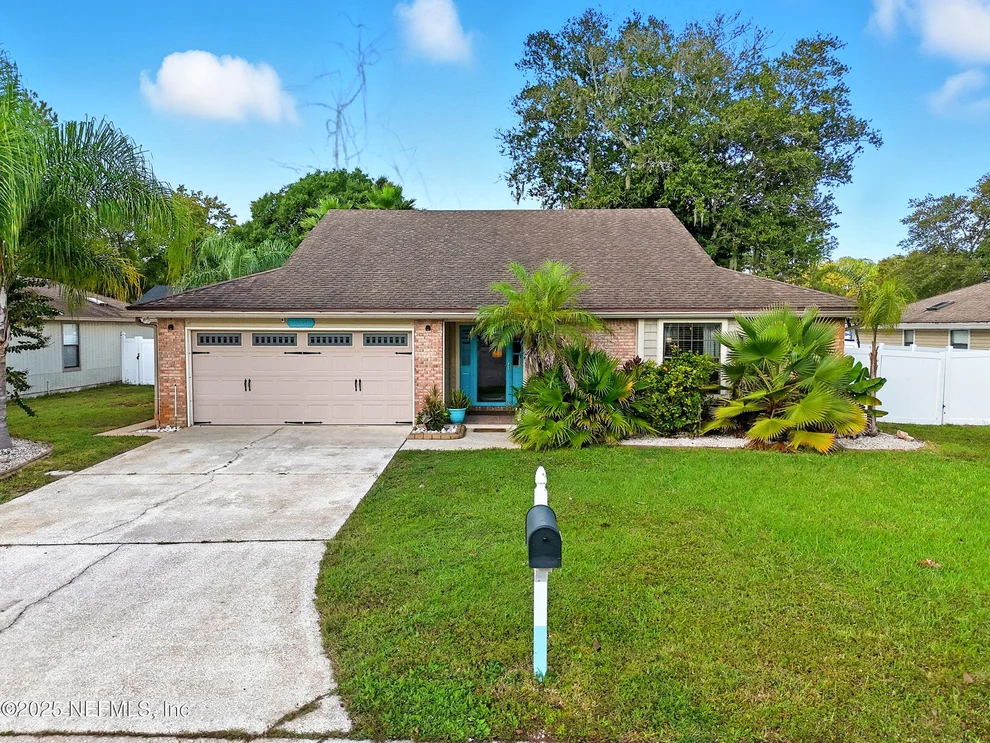 Unit for sale at 10240 HUNTINGTON FOREST Boulevard E, Jacksonville, FL 32257
