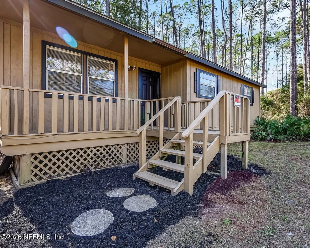 Unit for sale at 20 N DOLPHIN Avenue, Middleburg, FL 32068