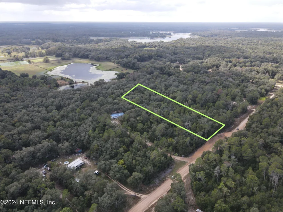 Unit for sale at 4719 GADARA Road, Keystone Heights, FL 32656