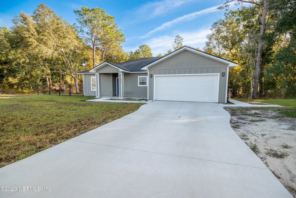 Unit for sale at 6329 SE 21B County Road SE, Keystone Heights, FL 32656