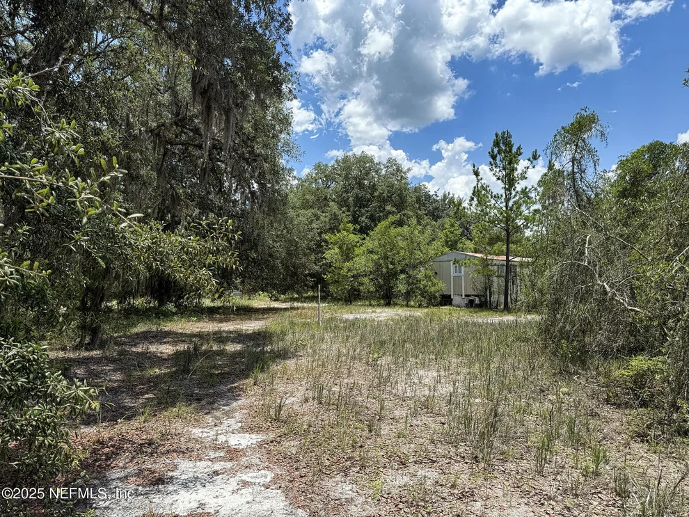 Unit for sale at 114 DOUGLAS Avenue, Palatka, FL 32177