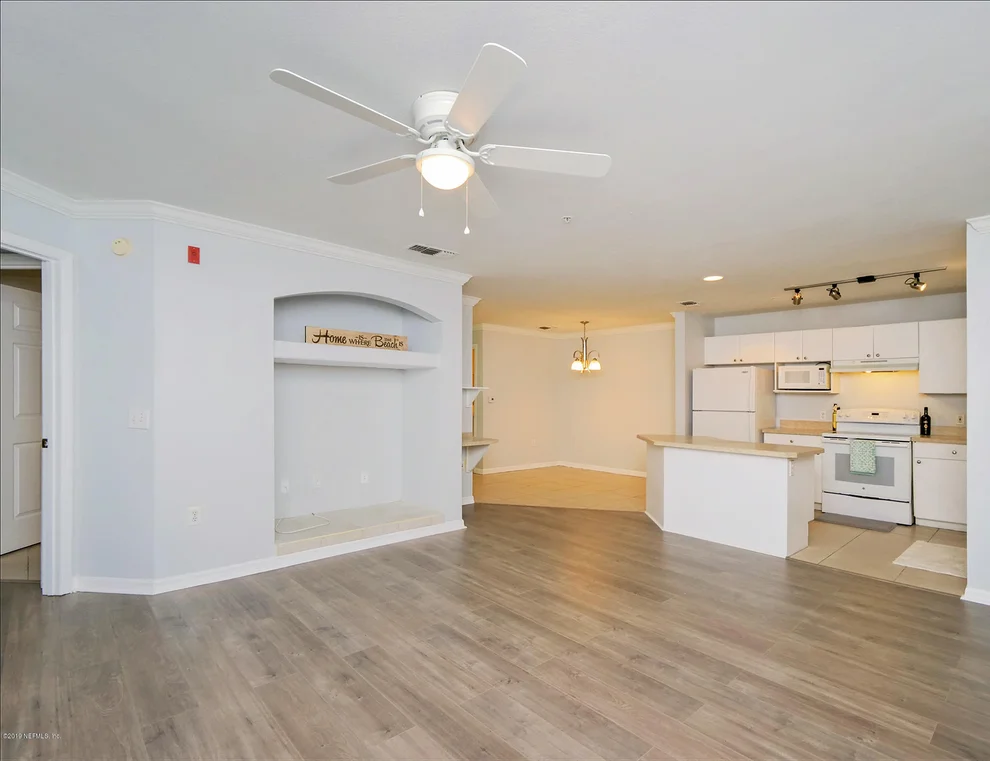 Unit for sale at 3591 KERNAN Boulevard, Jacksonville, FL 32224