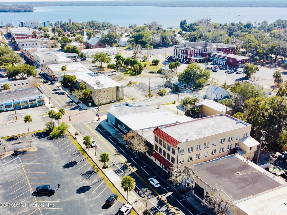Unit for sale at 607 ST JOHNS Avenue, Palatka, FL 32177