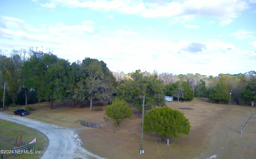 Unit for sale at 11529 NE 162ND Street, Brooker, FL 32622