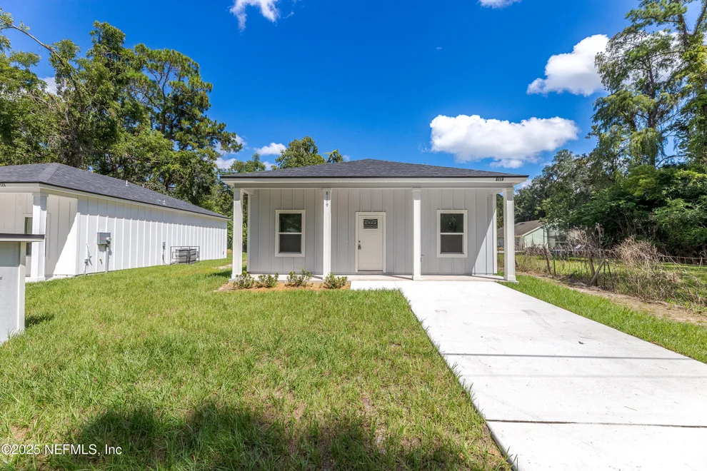 Unit for sale at 8119 SISKIN Avenue, Jacksonville, FL 32219