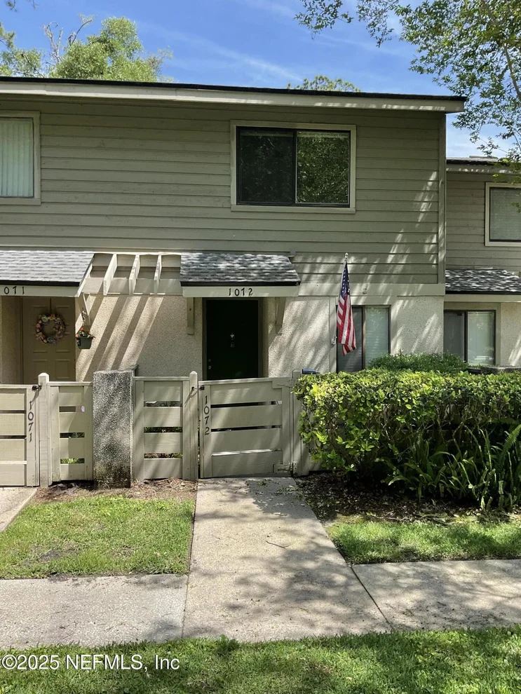 Unit for sale at 7701 BAYMEADOWS Circle W, Jacksonville, FL 32256