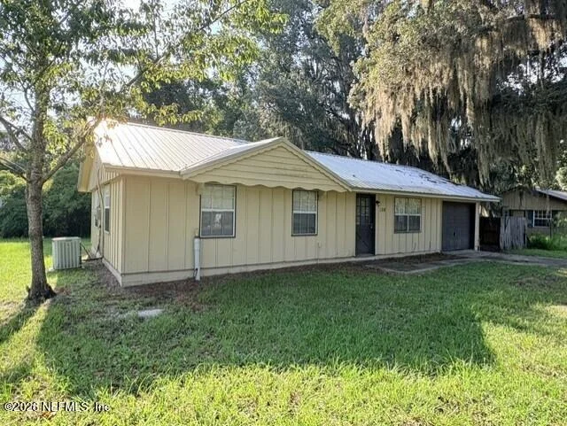 Unit for sale at 108 RIVER ROAD Drive, Palatka, FL 32177