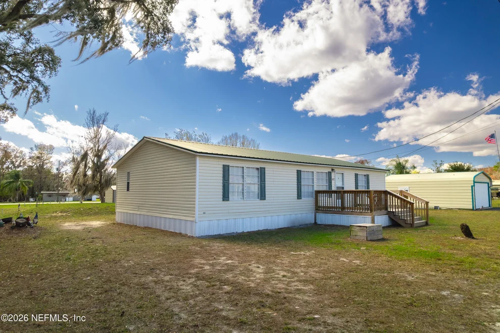 Unit for sale at 117 LAKE VIEW Avenue, Georgetown, FL 32139