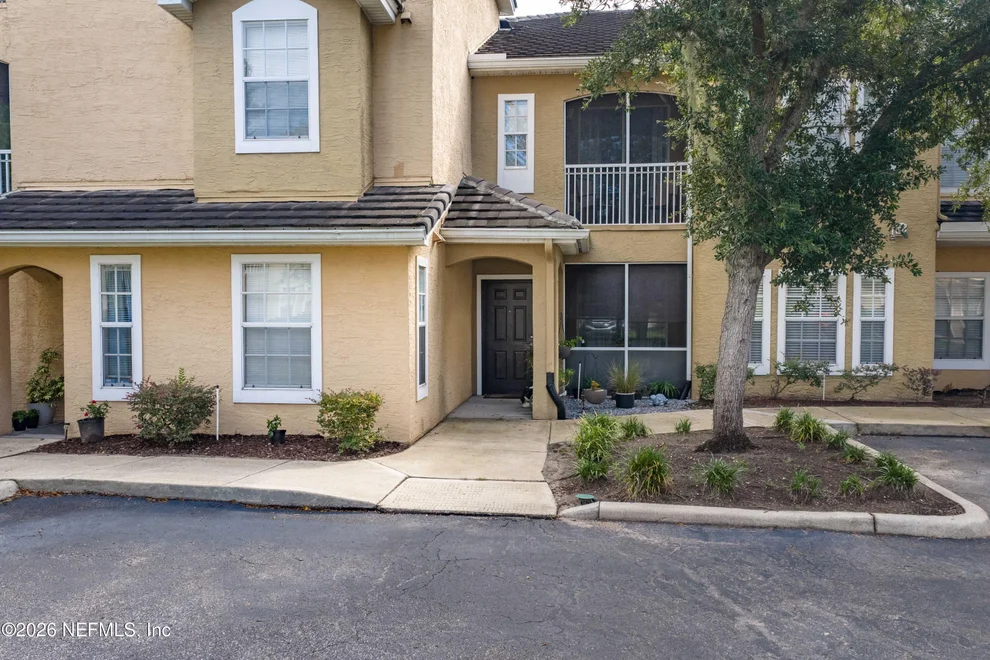 Unit for sale at 10075 GATE Parkway N, Jacksonville, FL 32246