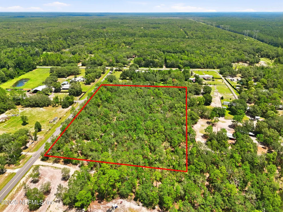 Unit for sale at 108 DAREN Drive, Palatka, FL 32177