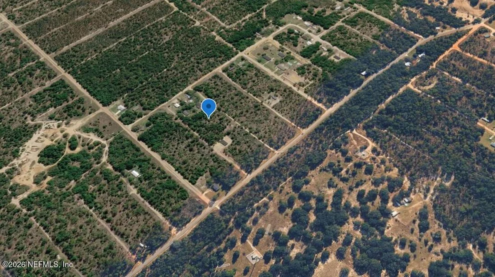 Unit for sale at 112 & 114 TENNESSEE Drive, Hawthorne, FL 32640